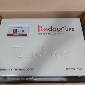 Bình lưu điện Titadoor TU8